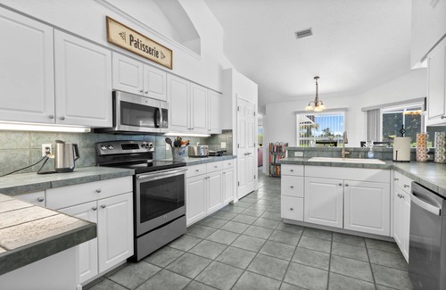 Long Meadow Villa | Fabulous private villa with superb golf course views AVAILABLE JAN 2-Feb 1, 2026