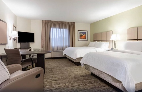 Davenport House | Fabulous Room w/ a Mix of Sophistication & Nicety
