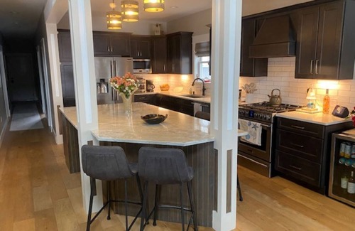 Saratoga Springs House | Fabulous Saratoga Lake House/Perfect Location/3 Minutes to Race Track