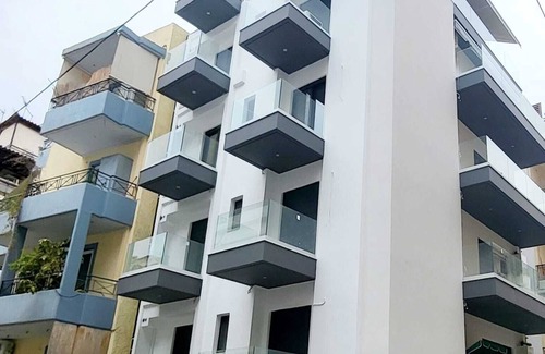 Kinosargous Apartment | Fabulous Suite: Grand Jacuzzi, King Bed near Acropolis Museum & Metro Sygrou-Fix
