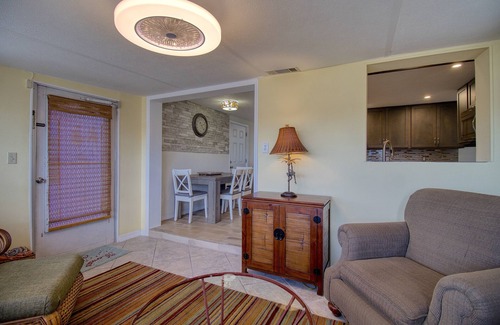 Hudson Beach Estates House | Fabulous Waterfront with Swimspa