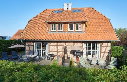 Seedorf Villa | Fachwerkhäuser Seedorf - Haushälfte "Lena Victoria" mit Kamin