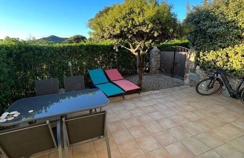 Lumio Apartment | Facing the bay of CALVI, near the beaches and coves, F2 in villa in LUMIO.