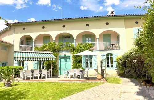 Estadens House | Facing the Pyrenees, this former Comminges farmhouse offers space and comfort