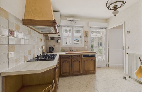 Montignac Ski Chalet | Facing the Vézère River – House for 6 – Terrace