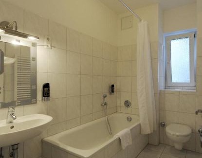 Westend-Sud House | Fair Hotel Villa Diana