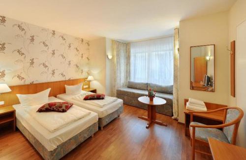 Westend-Sud House | Fair Hotel Villa Diana