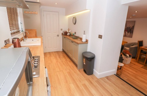 Saltash Cottage | FAIR MEAD COTTAGE, pet friendly, with a garden in Saltash