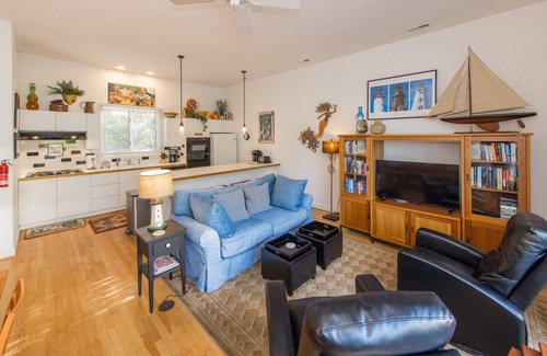Northeast Virginia Beach House | Fairbanks House with beach access just steps from your front door