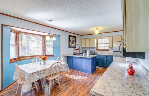 Fairfield Bay House | Fairfield Bay Getaway < 10 Mi to Boating & Hiking