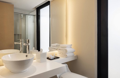 Bogota Hotel | Fairfield by Marriott Bogota Embajada