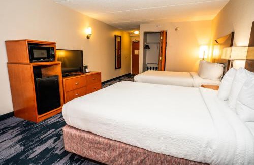 Downtown San Antonio Hotel | Fairfield by Marriott San Antonio Alamo Plaza Convention Center