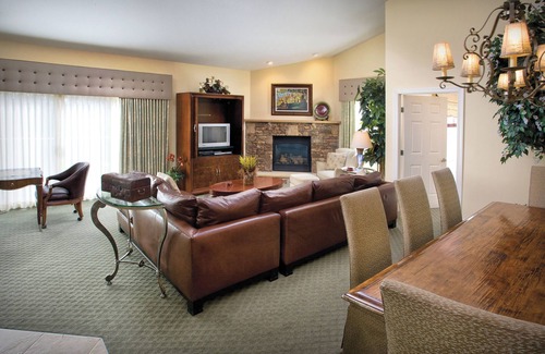 Fairfield Glade Resort | Fairfield Glade, TN: 2 BR Suite w/Whirlpool Tub, Lakes, Golf, Beaches & More!