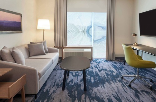 Orillia Hotel | Fairfield Inn & Suites by Marriott Orillia