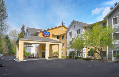 Bridle Trails Hotel | Fairfield Inn & Suites Seattle Bellevue/Redmond
