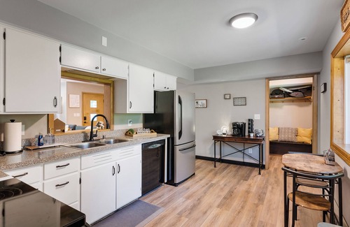Cedarburg House | Fairground Flat - Cedarburg 3 bedroom home!