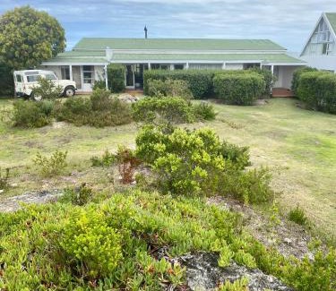 Overstrand House | Fairhill Nature Reserve and Guest House