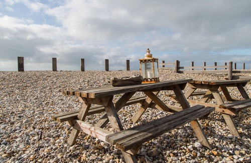 Earnley House | Fairlight - Charming Coastal Home on the Beach