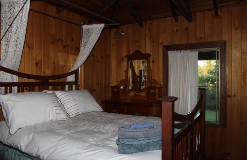 Seelands Bed & Breakfast | Fairlight Cottage country retreat