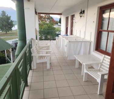 Villiersdorp Apartment | Fairway Corner