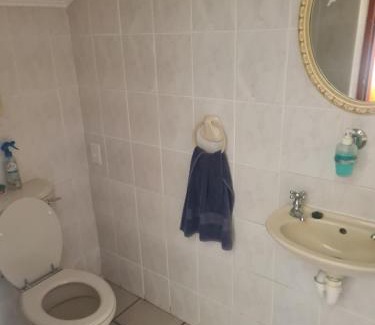 Villiersdorp Apartment | Fairway Corner