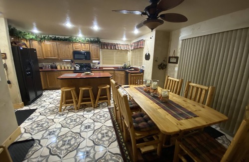 Sweetwater House | Fairway Golf Lodge at Bearlake