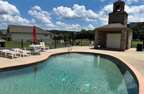 Camdenton Villa | Fairway Lake Retreat