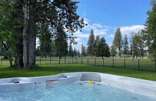 Ponderay House | Fairway Retreat with Hot Tub on the Golf Course