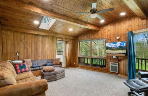 Beech Mountain House | Fairway to Heaven on Beech