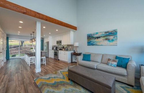 Lake Lure House | Fairway Villa 604 at Rumbling Bald