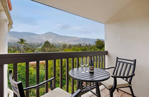 Montecito Condo | Fairway Vista - Butterfly Beach Retreat
