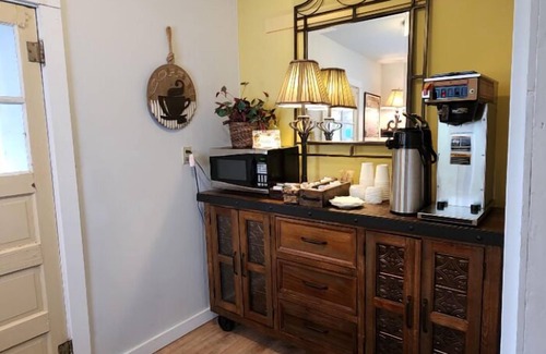 Virginia City Hotel | Fairweather Inn and Nevada City Cabins