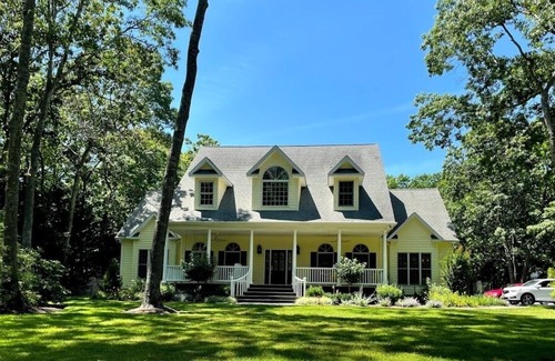 Remsenburg House | Fairy Tale House in The Hamptons with Heated Pool & Tennis Court