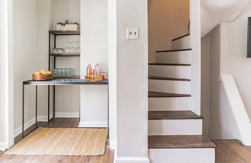 Southwark House | Fairy Tale Setting on cobblestone street, 2 bedroom home in Queen Village area