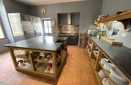 Brain-sur-Allonnes House | Fairytale castle with heated outdoor pool