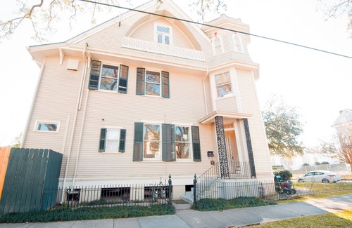 Audubon House | ⚜ FAIRYTALE HISTORIC UPTOWN VICTORIAN CHATEAU ⚜