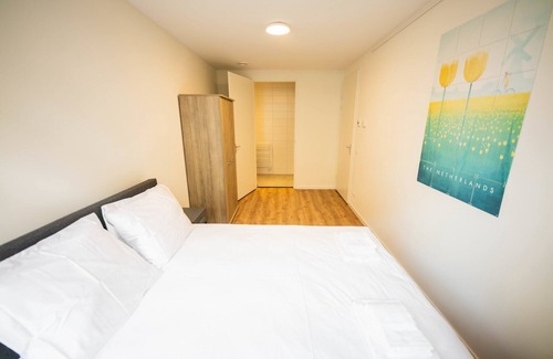 Kop van Zuid Apartment | Faithfull 1 bedroom serviced Apartment 56m2 -PRH10F-