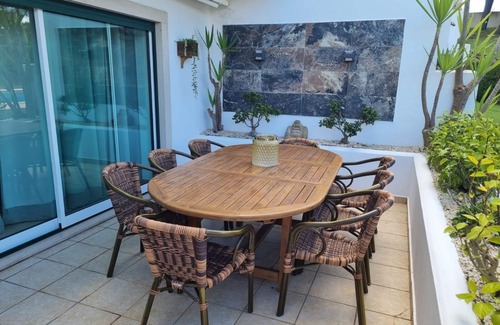 Aldeia das Acoteias House | FALÉSIA BEACH HOUSE V3 200 M BEACH, POOL, GARDEN, FIREPLACE BARBECUE