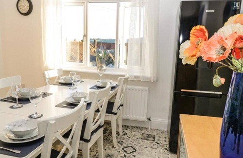 Robin Hood's Bay Apartment | Falconhurst - locally owned in fantastic Robin Hoods Bay!
