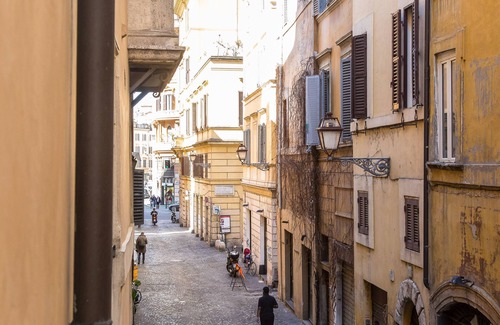 Rione VII Regola Apartment | Falegnami apartment.Falegnami apartmentFalegnami apartmentFalegnami apartmentFalegnami .