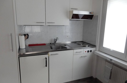 Maienfeld Apartment | Falknis holiday flat in Maienfeld with mountain views