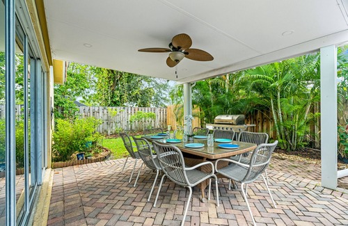 Plantation House | Fall 35% Promo-Private Heated Pool, 2 King Beds, Renovated Baths,BBQ,Golf, Beach