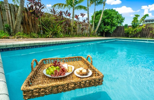 Plantation House | Fall 35% Promo-Private Heated Pool, 2 King Beds, Renovated Baths,BBQ,Golf, Beach