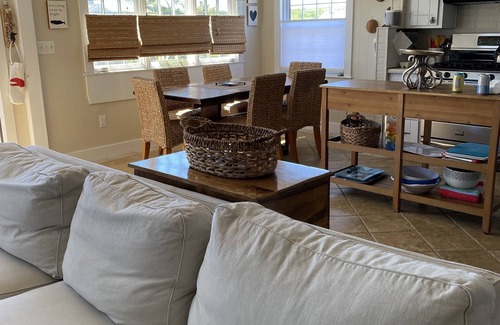 Humarock House | Fall Asleep to Sounds of Soothing Surf-Scituate Ma
