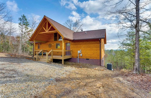 Murphy Cabin | Fall Colors, Deck & Fireplace: Murphy Mtn Retreat!