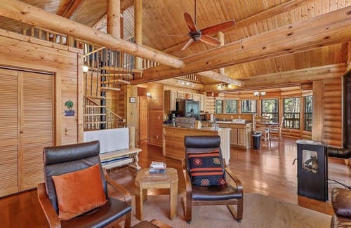 Kachina Village Cabin | Fall Colors R Coming! | Enjoy our Local Discounts