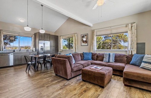 Flagstaff House | Fall Colors R Coming! | Enjoy our Local Discounts