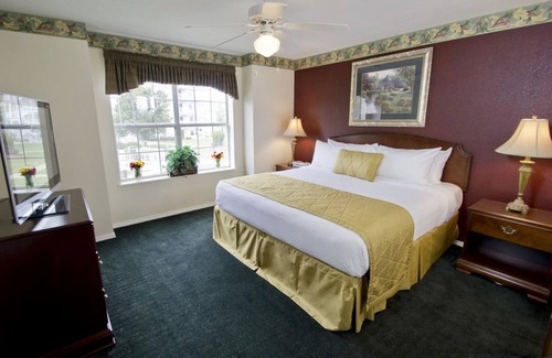 Table Rock Resort | Fall Creek Getaway - 1 BR with Pool