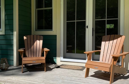 Leland House | Fall dates available - Clean, gorgeous 5 bedroom property in town!