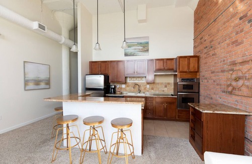 Sandusky Condo | Fall Dates! Bayfront Oasis Getaway for Four!